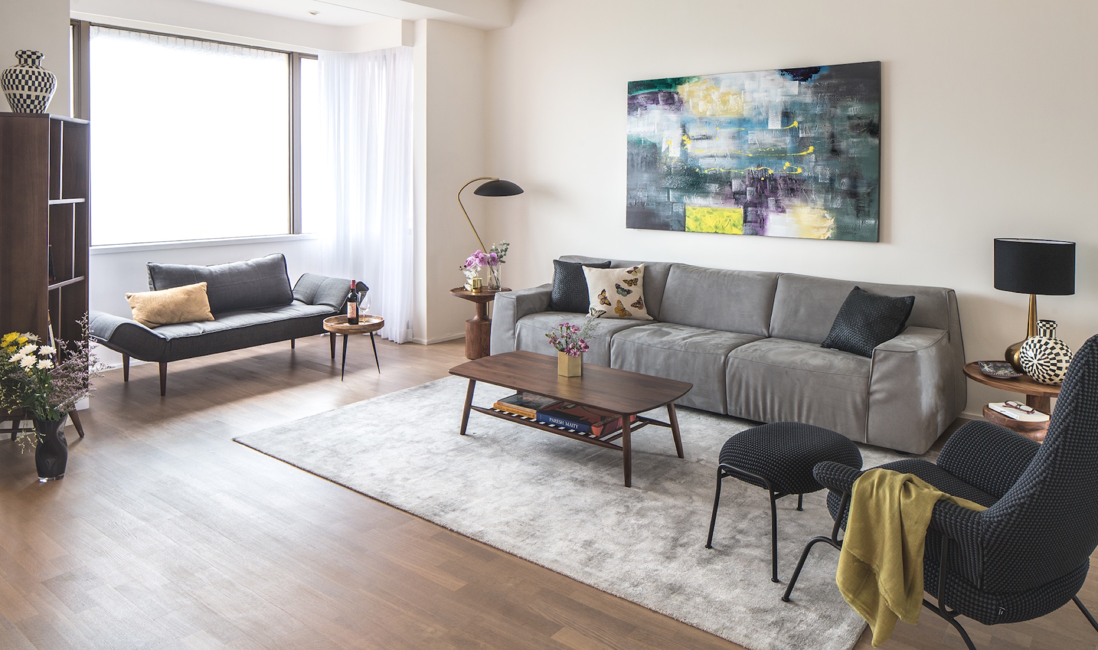 Interior photograph 3 from the Effortless Chic residence