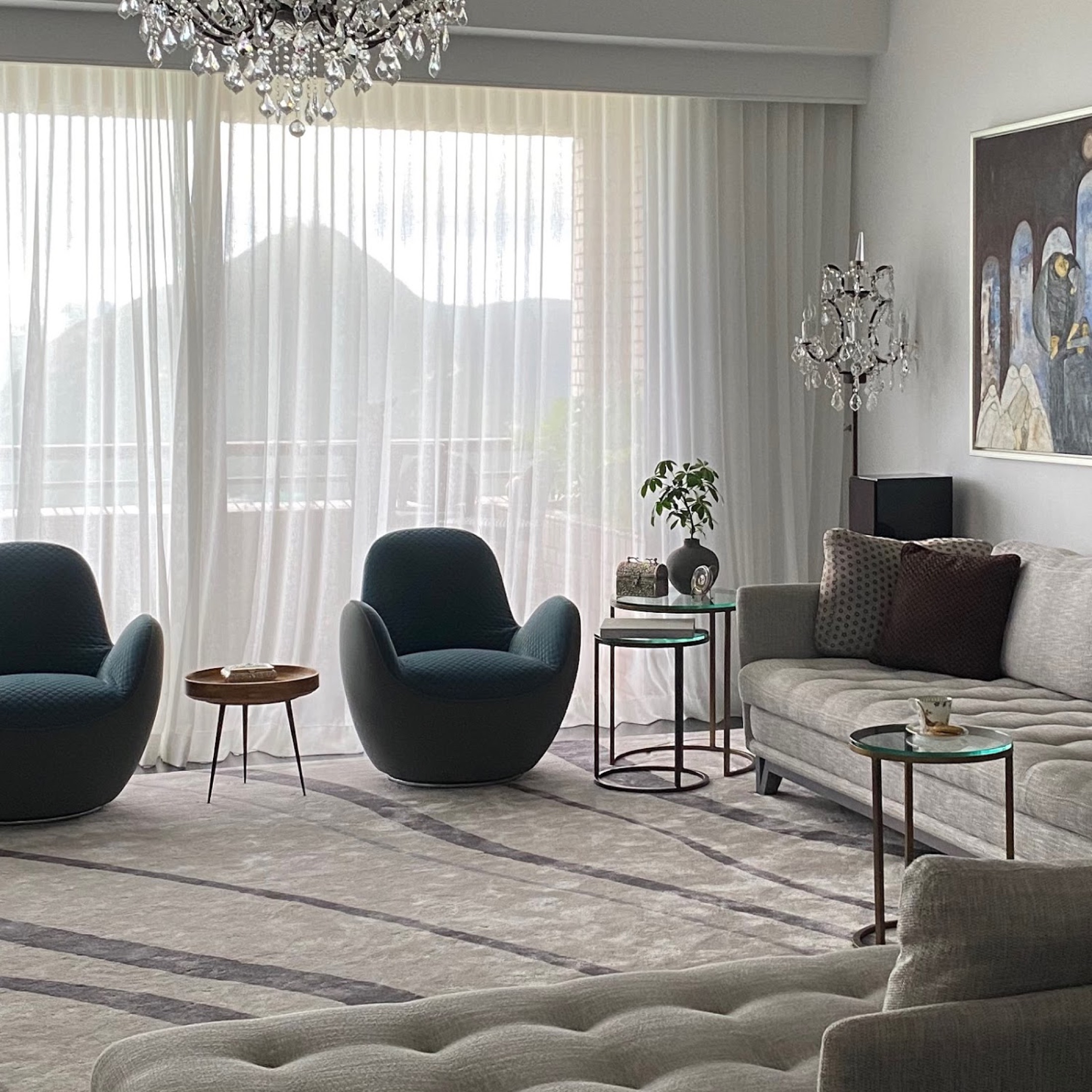 Interior photograph 2 from the The Story of Us residence