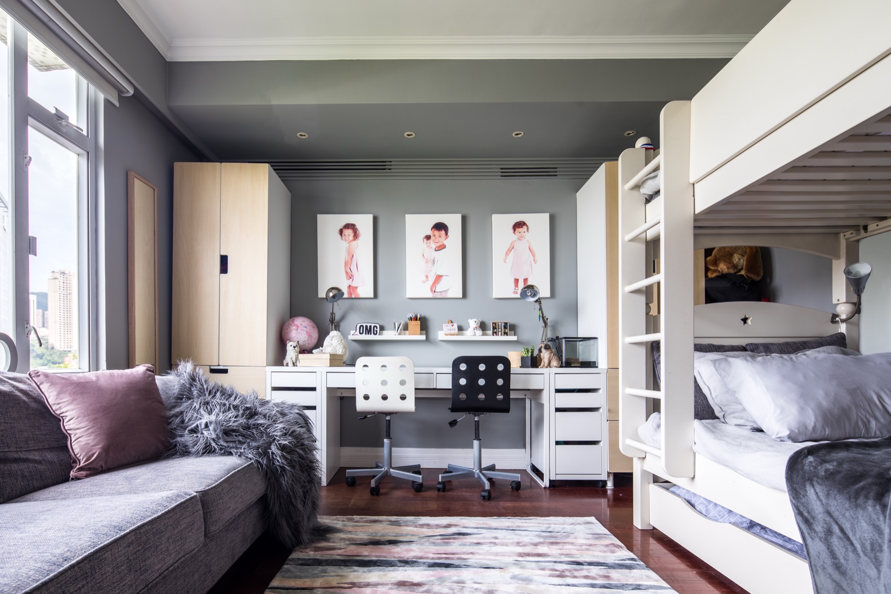 Teen bedroom with bespoke bunk beds and graphic textiles